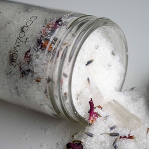 Bath Salts w/ Clear Quartz - New Moon