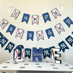 NY Yankees Party Decor Set | 3D Letters, Baseball Banner & Confetti