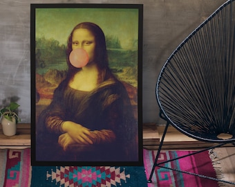 Mona Lisa blowing bubblegum, pop art lover, Mona Losa gift, rebel girl art Framed matte premium poster