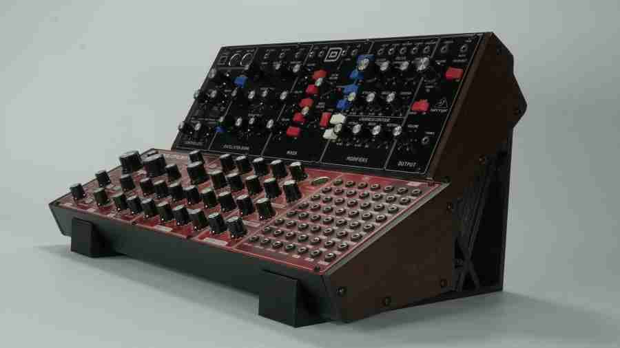 美品】behringer NEUTRON 美品 BEHRINGER neutron 元箱付き 美品