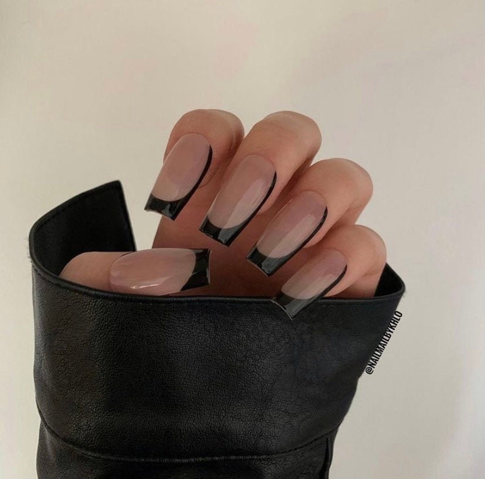 TAMMY Reusable Press on Nails Minimal Black Abstract Trendy Etsy