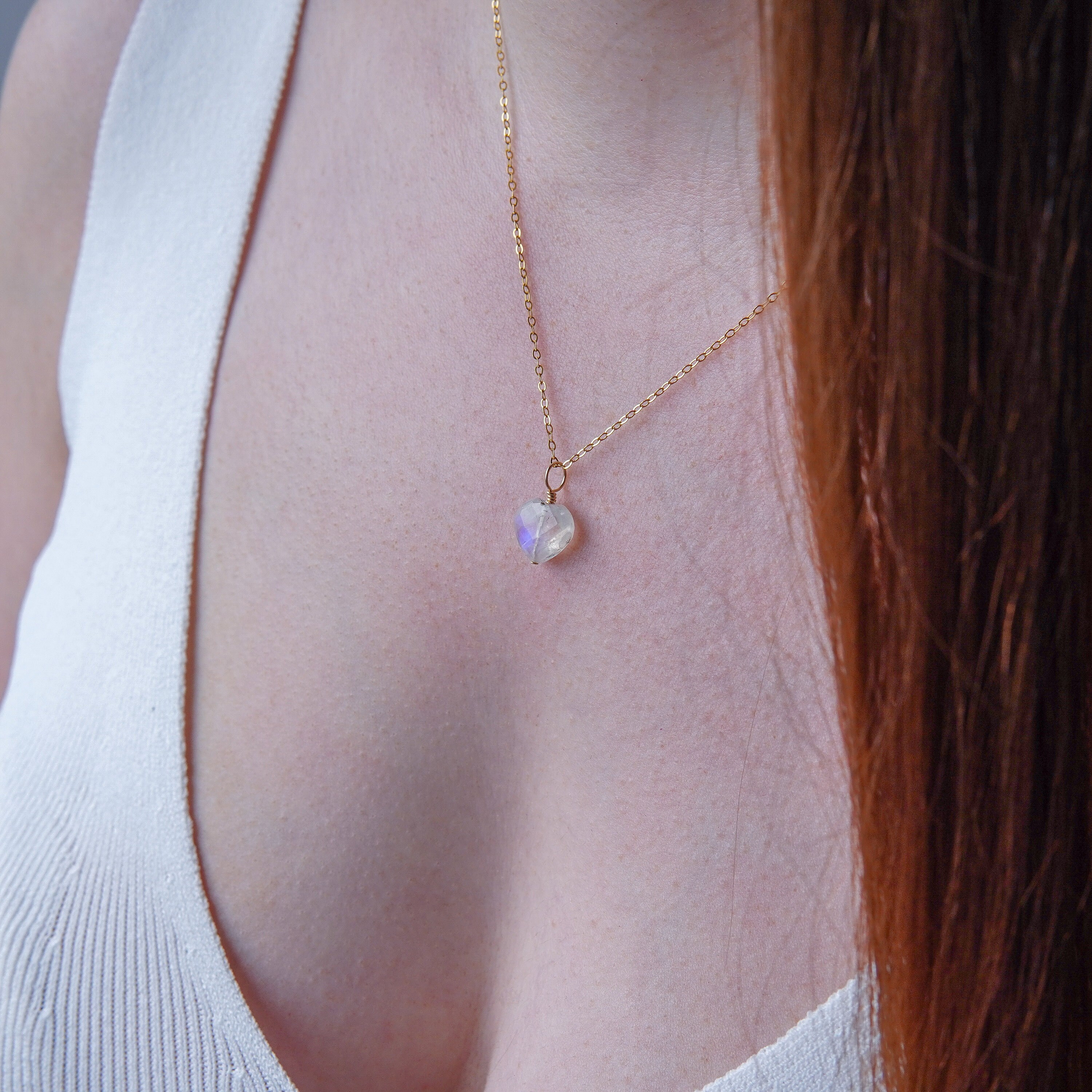 ネックレス・ペンダント Moonlit Heartstrings Long Necklace Twin flame medal & dangling heart moonstone necklace