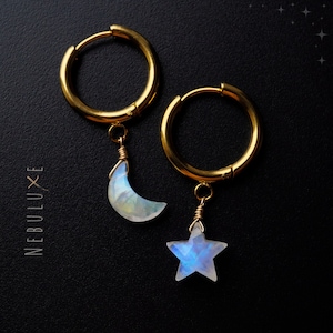 Mondstein Hoop Ohrringe, Mond und Stern Ohrringe, himmlische Ohrringe, Regenbogen Mondstein Ohrringe, 3. Jahrestag Schmuck, Juni Geburtstag