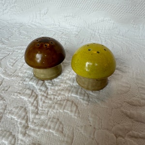 Vintage Mid-Century Vandor Japanese Ceramic Mushroom Salt and Pepper Shakers (1 color option available: Light Brown and Mustard)