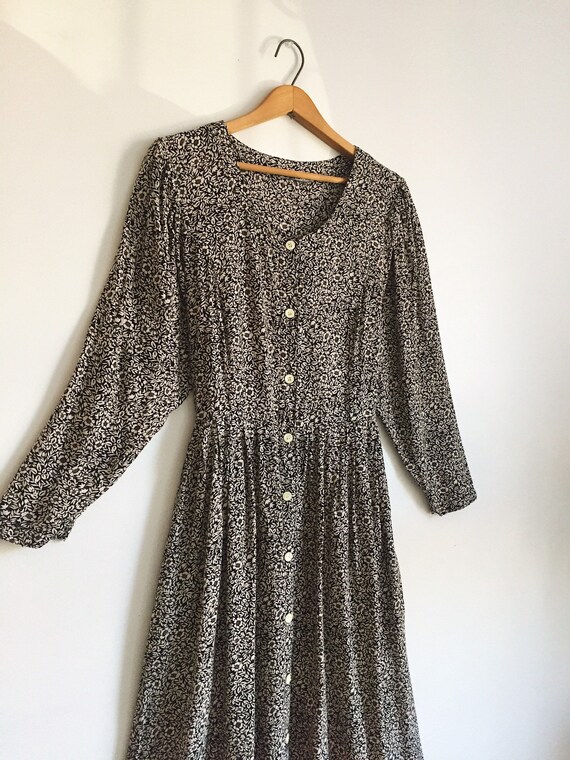 90s Grunge Daisy Print Maxi Dress