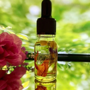 Multipurpose moisturizing oil