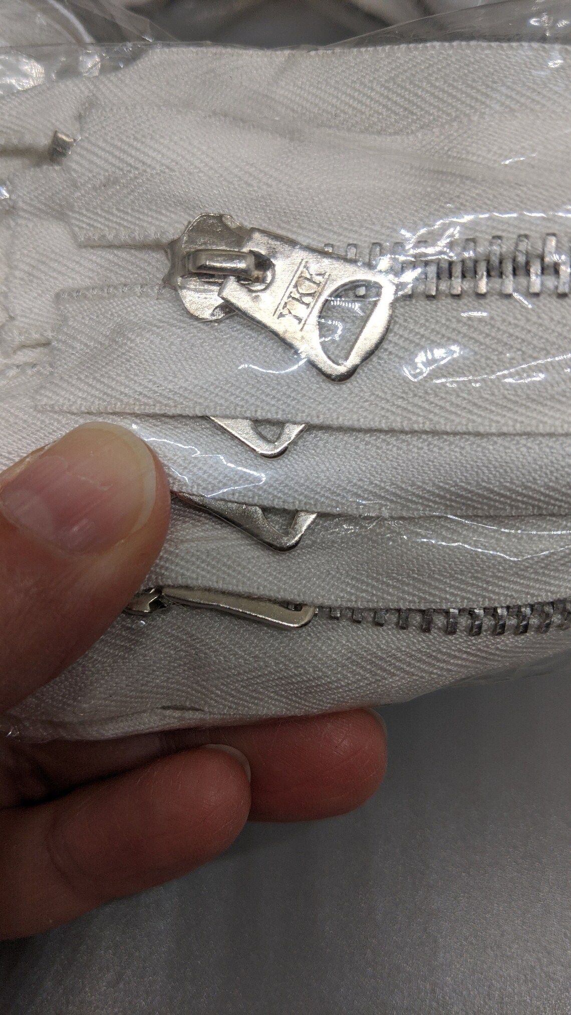 Metal Zippers Set of 12 White 22 NonSeparating YKK Silvertone Heavy