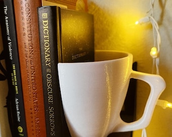 Kaffeetasse Buchstütze - Tee-Liebhaber Geschenk, Minimalistische Bücherregal-Dekor, 3D gedruckte Becher Buchstütze
