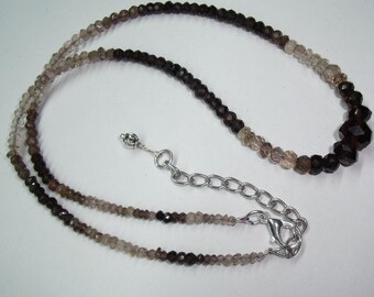 Rå autentisk rökig kvartshalsband med äkta ädelstenar, pålitligt minimalistiskt halsband, skuggad fasetterad pärla, choker-lager, eleganta smycken, äkta kristall