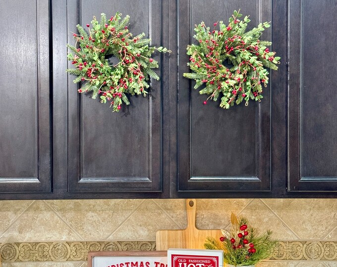Christmas Wreath, Red Mini Kitchen Wreath, Christmas Wreath