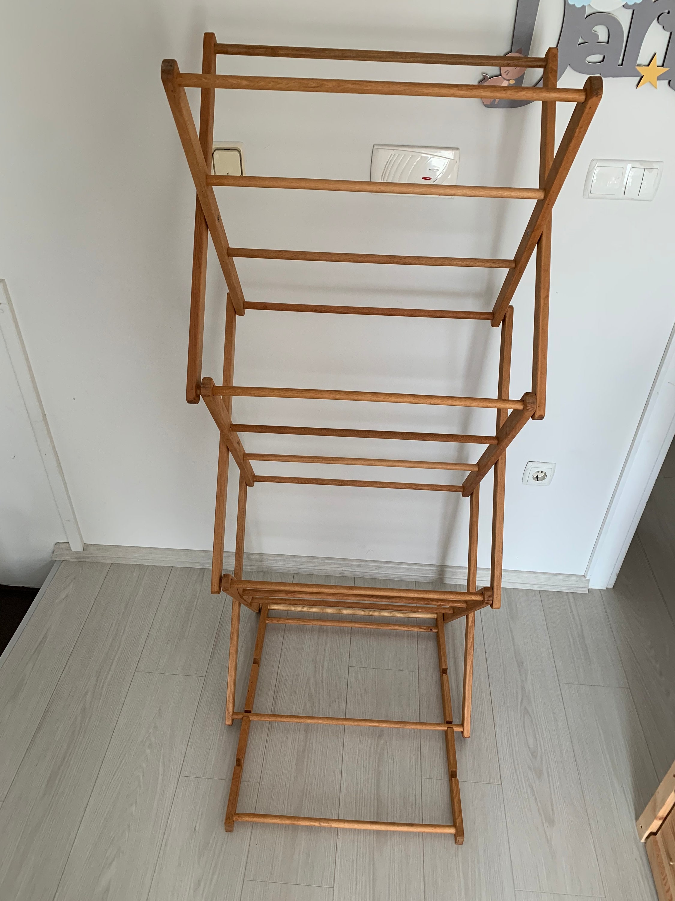 Laundry Clothes Drying Rack-design-portable & Folds up for Easy