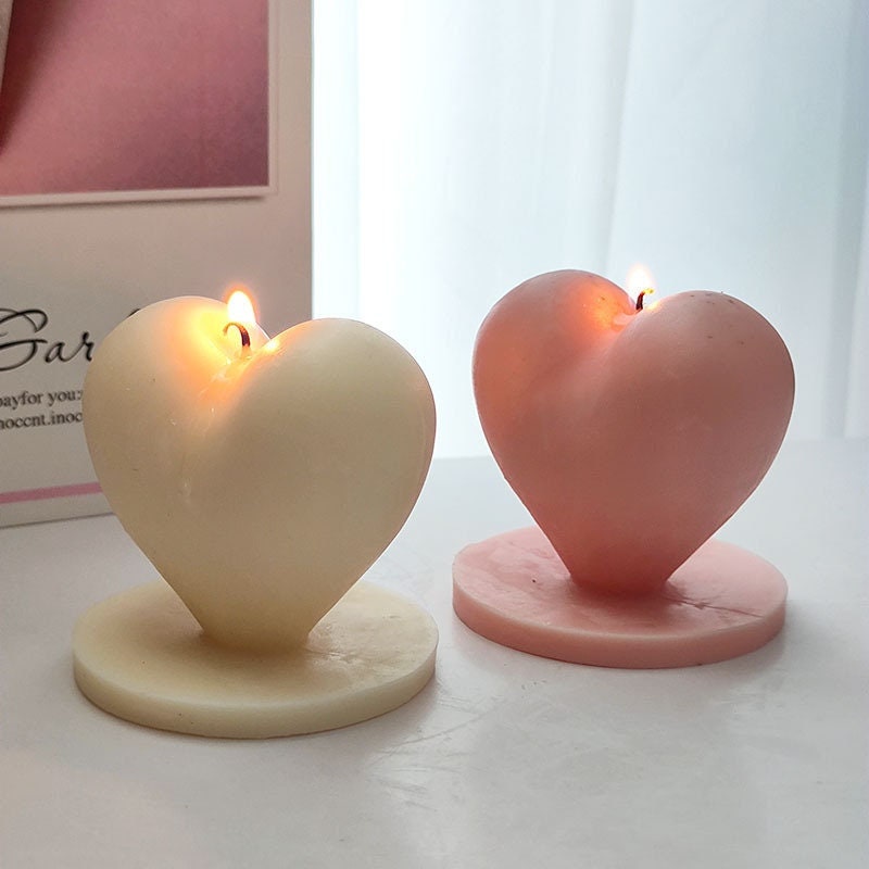 SMALL HEART METAL <BR> CANDLE MOLD<BR> (3.5 x 3, 14 oz)