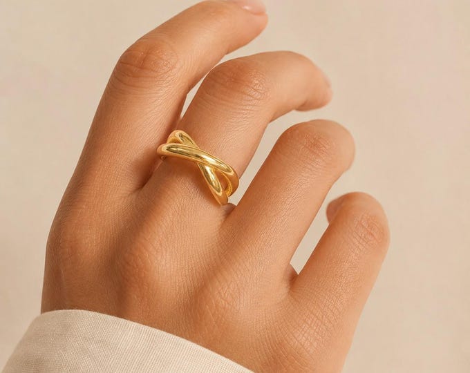 Luna Wave Ring