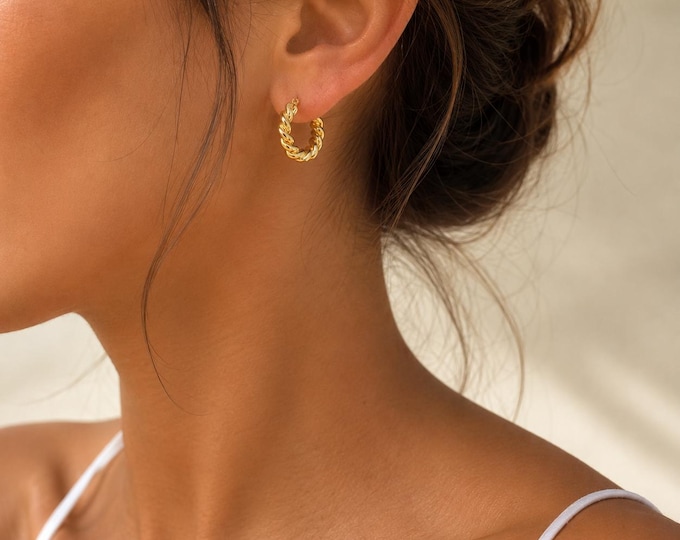Maris Twist Hoops