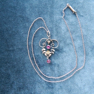 Antique 9k Gold Art Nouveau Pendant Necklace