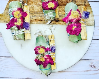 Floral Smudge Bundle, Sage, Palo Santo, Amethyst, Energy Clearing