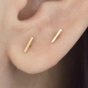 14K Solid Gold T Shaped Baguette Bar Stud Earring, Gold Helix Conch Earlobe Cartilage Stud, Gold T Shape Butterfly Back Handmade Earring
