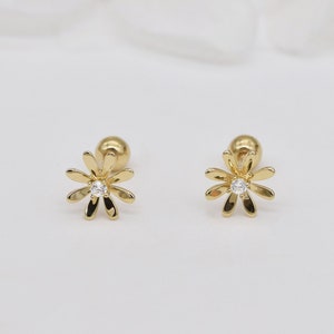10K Solid Gold Daisy Folwer Stud earrings, solid gold screw back earrings, 10K Real Gold stud, Small Earrings, Dainty stud, solid gold studs