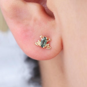 Orecchini a bottone in oro massiccio 14K a forma di rana in agata muschiata, orecchini a bottone piccoli e graziosi, orecchini a bottone con pietre preziose naturali, gioielli fatti a mano, regalo per lei.
