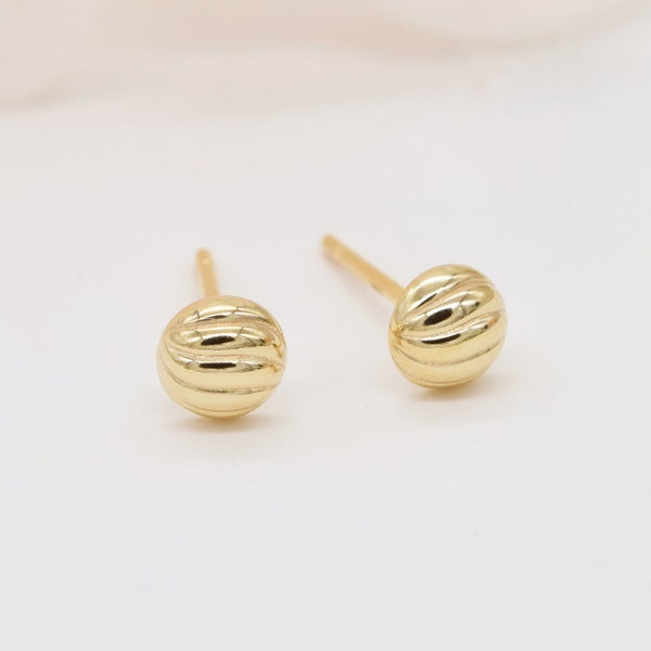 14k Solid Gold Ronde Stud Oorbellen, Kleine Twist Stud Oorbellen, Ronde Vorm Butterfly Stud, Solid Gold Bead Stud Oorbellen.