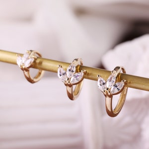 14K Solid Gold Flower Diamond Helix Hoop, Marquise Cut Stone Cartilage Hoop, Gold Shamrock Earlobe Huggie Earring, Gemstone Floral Piercing