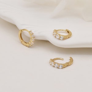 14K Solid Gold 6.3mm Gemstone Helix Earring,Cartilage Ring,Cartilage Earrings,Gold Cartilage Hoop,Tragus Piercing,Helix Piercing.