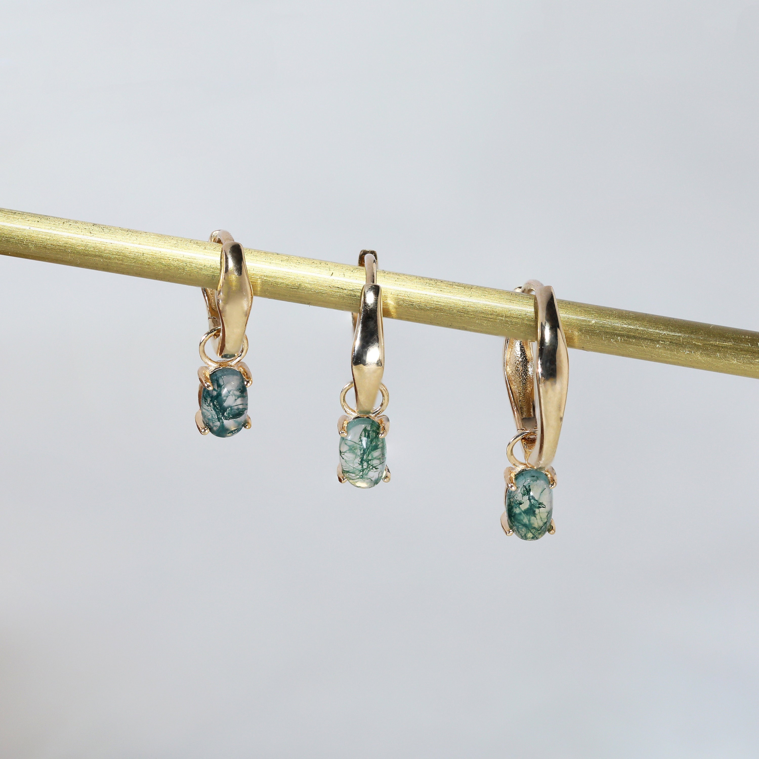 14K Solid Gold Moss Agate Dangle Hoop, Oval Cut Gemstone Huggie Earring, Handmade Green Stone Cartilage Hoop, Gold Clicker Earring