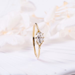 10k & 14k Solid Gold Moissanite Ring, Gold Gemstone Ring, Solid Gold Stackable Ring, Wedding Ring, Elegant Ring, Anniversary Gift for Her