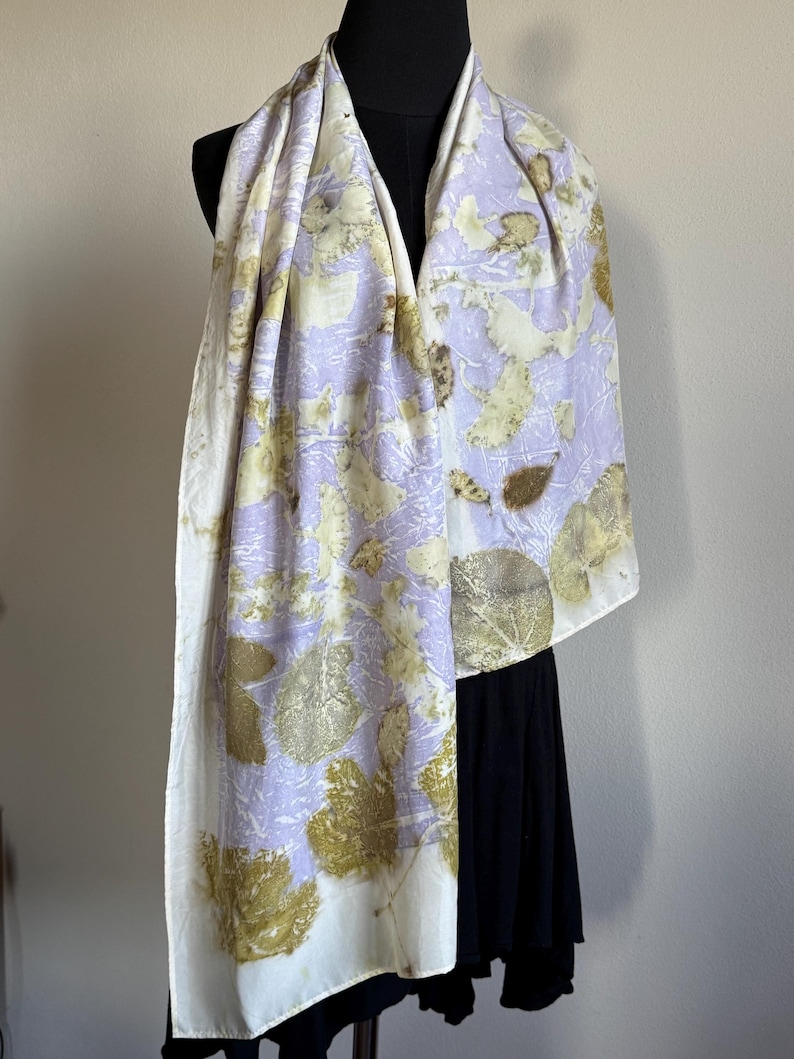 Sciarpe in pura seta, eco stampate, colori naturali, scialli eco-print, wool scarf eco printed, shawl eco dyed only natural botanical dye Light purple45x160cm