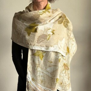 Sciarpe in pura seta, eco stampate, colori naturali, scialli eco-print, wool scarf eco printed, shawl eco dyed only natural botanical dye Beige 45x145cm