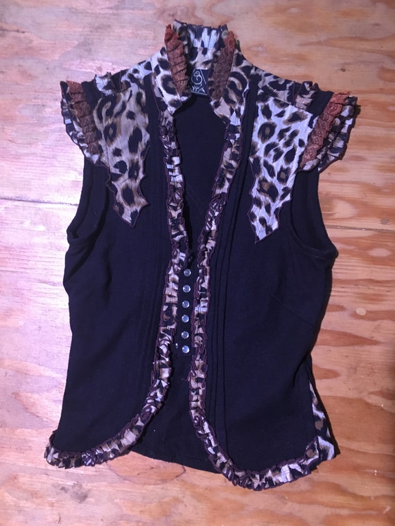 Western vest with ruffles