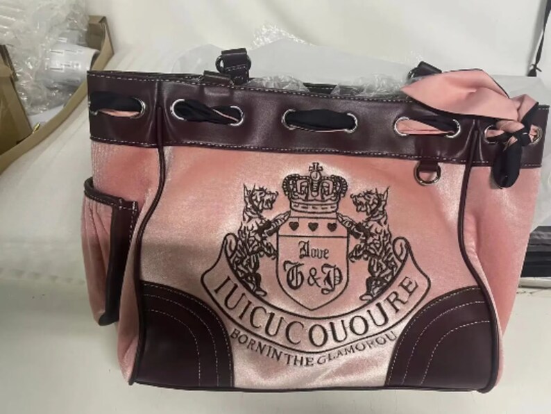 Juicy Couture purse, Y2k fashion bag, Vintage kawaii inspired purse juicy couture Pink