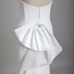 Roxy Detachable Wedding Dress Bow, Wedding Bow, Bridal Bow, Large Wedding Bow, Bridal Gown Bow