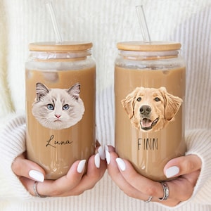 Custom Dog Beer Can Glass with Bamboo Lid, Dog Mom Glass Mug, Dog Lover Gift, Iced Coffee Cup, Pet Portrait Personalized Coffee Glass