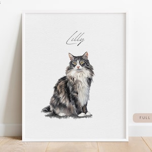 Op de afbeelding: Een ingelijste aquarelprint van een kat genaamd Lilly. De kat is een mix van grijs, zwart en wit, met lang haar. De print staat op een witte achtergrond en de lijst is wit. De woorden "Full Body" staan in een bruin rechthoek.