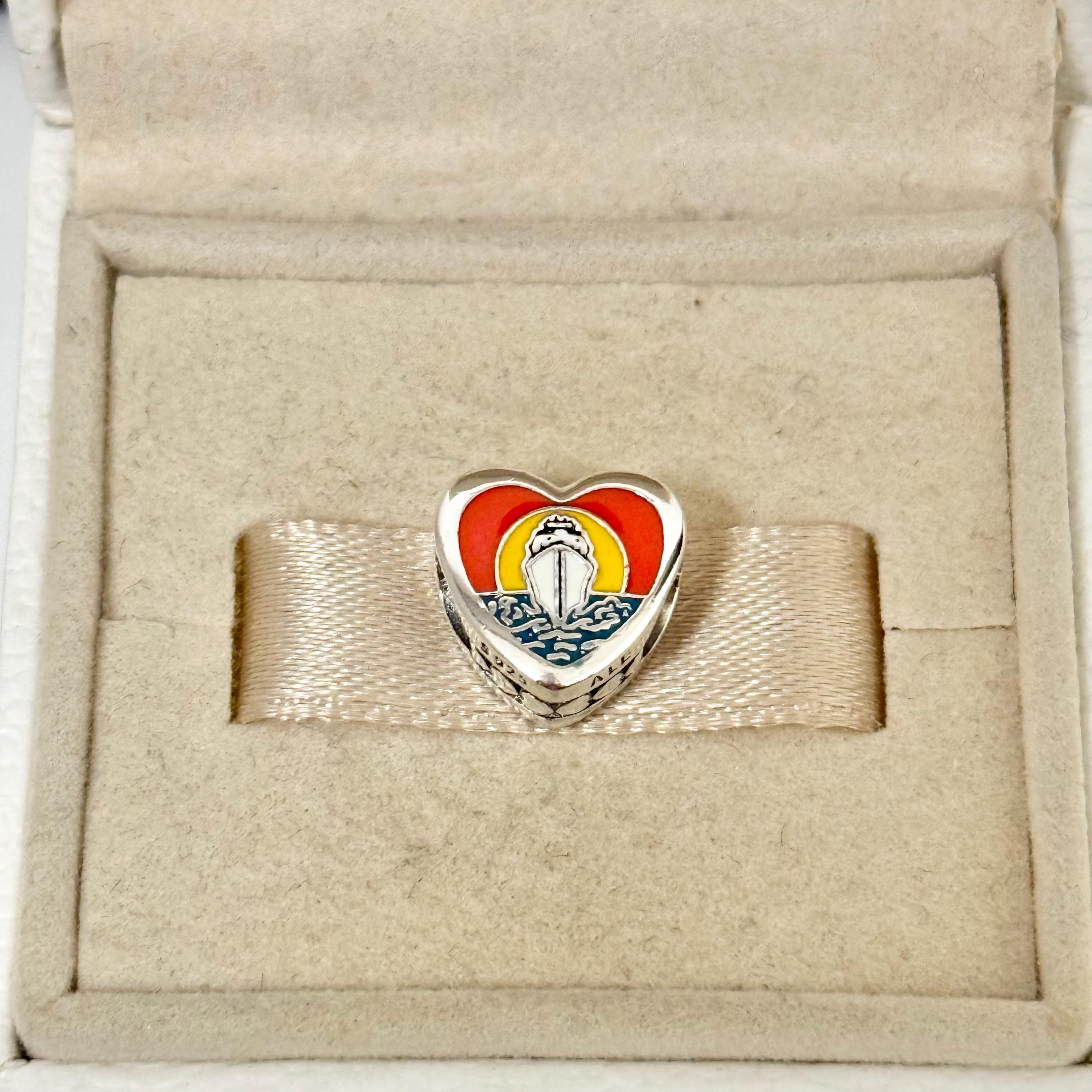 【未使用】Pandora Beach Heart Charm※現地購入/元$95 未使用】Pandora Beach Heart Charm※現地購入/元 Pandora Beach Heart