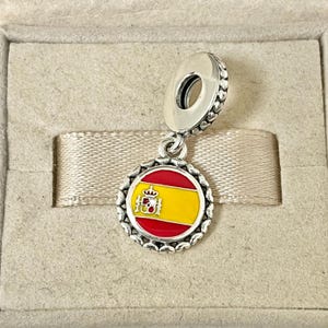 Pandora Spain Flag Exclusive Dangle Charm Pendant Travel S925 Sterling Silver Jewelry for Bracelet for Necklace Mixed Enamel with Gift Box