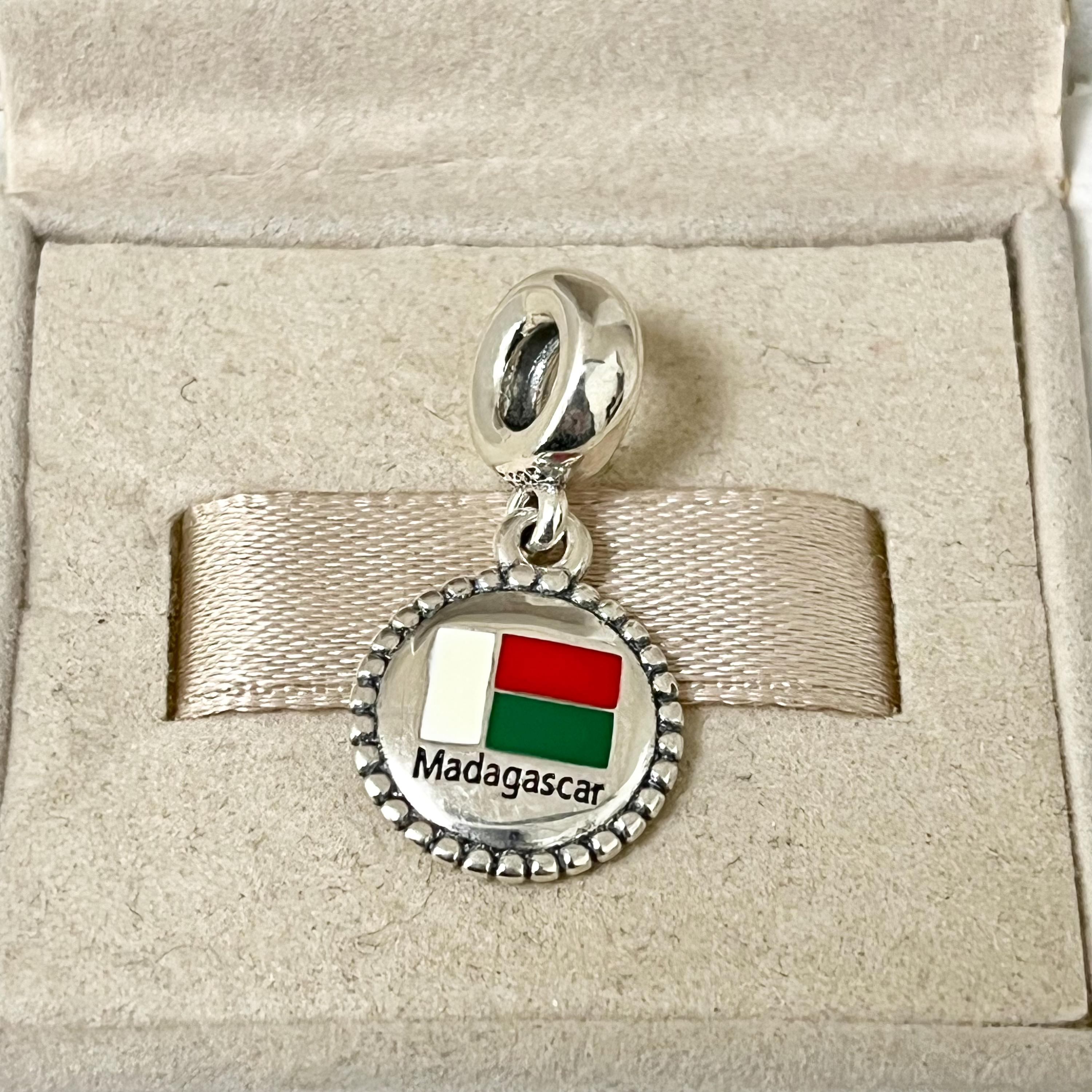 Australia Hanging Charm | Sterling silver | Pandora NZ