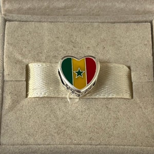 Pandora Senegal Flag Love Senegal Heart Bead Charm S925 Sterling Silver Resesmycken för Armband för Halsband Blandad Emalj med Presentask