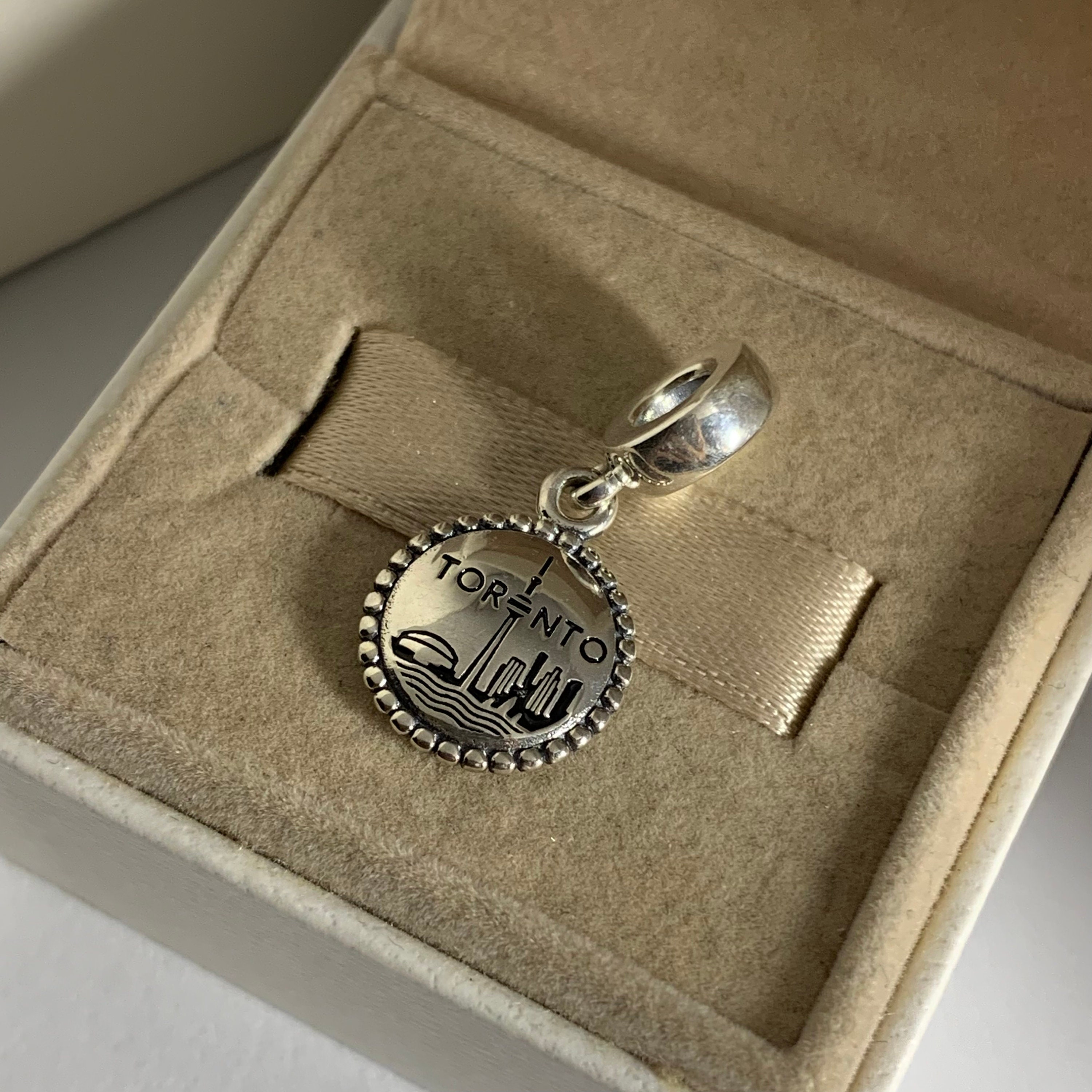 Pandora Canada Toronto CN Tower Dangle Charm Pendant S925