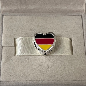 Pandora Germany Flag Charm Heart Bead Charm Love Germany S925 Sterling Silver Jewelry for Bracelet Mixed Enamel with Gift Box