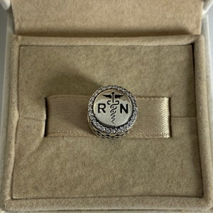 Pandora Nurse R&N Exklusiv Charm Pärla Knapp S925 Sterling Silver Smycken till Armband Blandad Emalj, med Presentask, Present