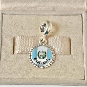 Colgante Pandora con la bandera de Guatemala, ideal para viajes, de plata S925, para pulseras y collares, con esmalte mixto y caja de regalo.