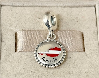 Authentic Pandora Melbourne Australia Tram Train Charm – Sterling