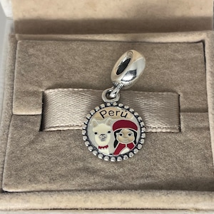 Colgante Pandora de viaje a Perú en plata de ley S925, ideal para pulsera o collar, con esmalte mixto y caja de regalo.