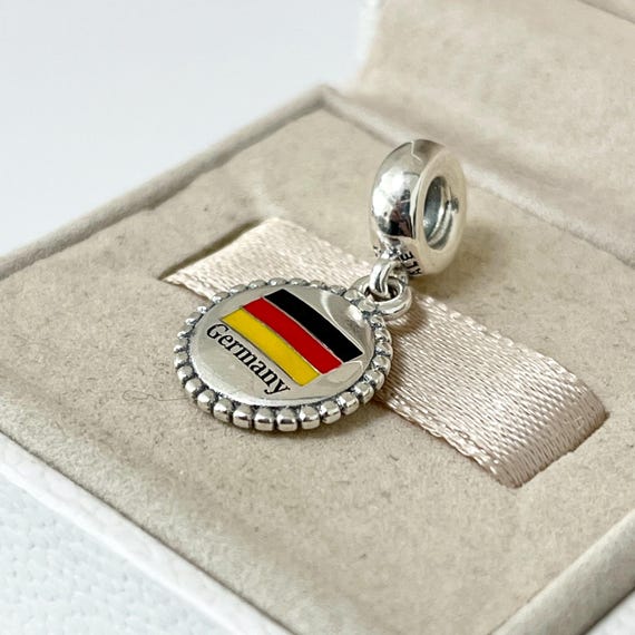 pandora チャーム Germany2点 - メルカリ