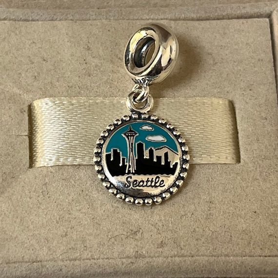 アイドル Charm of HOPE Set Pandora Seattle Space Needle Olympic Mountains Dangle Charm