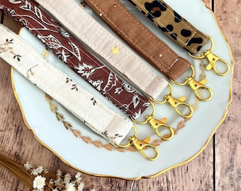 Tour de cou infirmière, porte badge , pratique/porte clés /femme