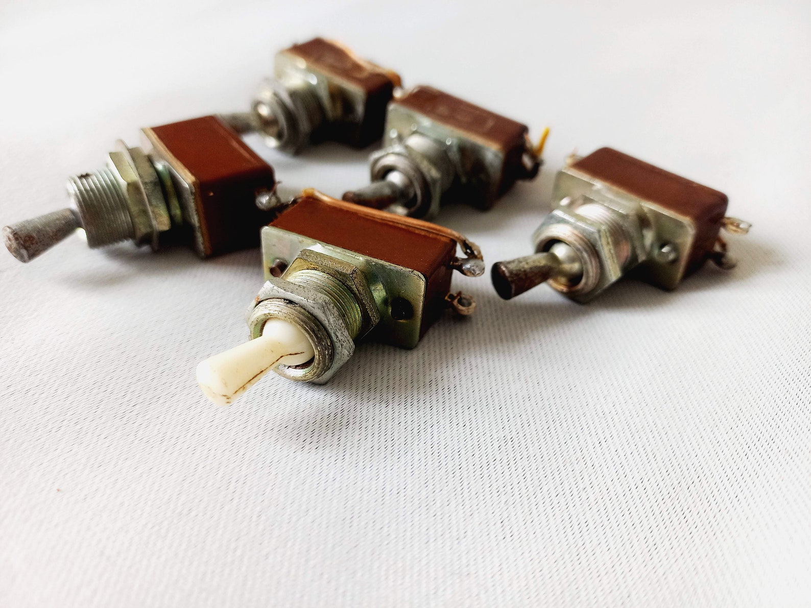 Soviet VINTAGE on / off Set of 5 TOGGLE SWITCHES Old Russian Electrical ...
