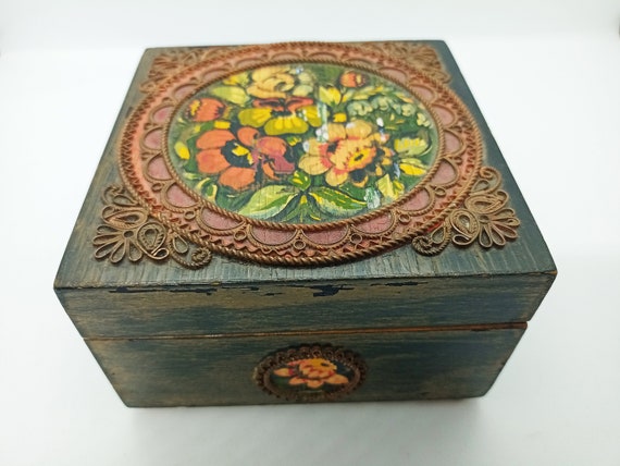 SOVIET lacquered WOODEN box with ornaments. ANTIQUE jewelry box